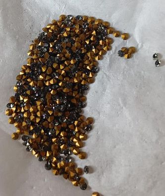 Swarovski® Chaton Vintage Black Diamond Gold Foiled PP19