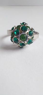 9899 Vintage Ring made with Swarovski Kristallen 12mm