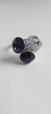 9886 Vintage Ring made with Swarovski Kristallen 15mm