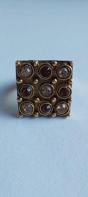 9872 Vintage Ring made with Swarovski Kristallen 18mm