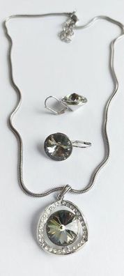 6965 Vintage Jewelry Set made with Swarovski Kristallen 40cm