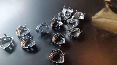Swarovski® Kristallfassung/ Aufnähkessel Trilliant Rhodium 12mm