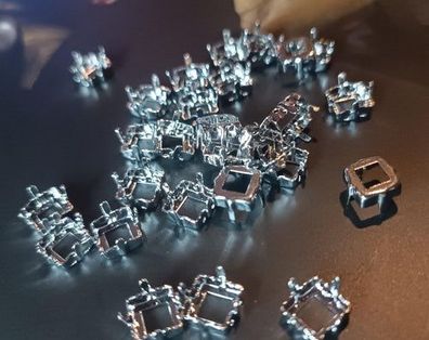 Swarovski® Kristallfassung/ Aufnähkessel Square Rhodium 8mm