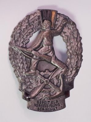 DDR GST Mehrkampfabzeichen in Silber und Bronze