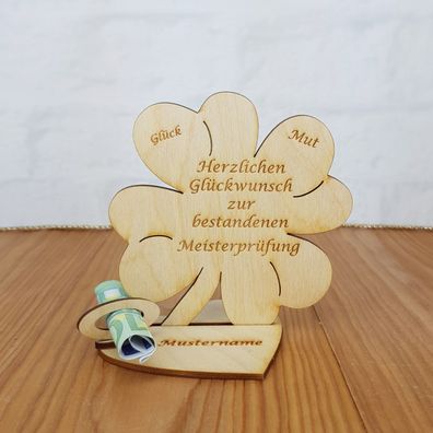 Zur Meisterprüfung, Geldgeschenk mit Wunschtext Holz 11 cm Kleeblatt