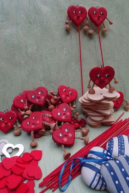 Herzen Holz Keramik Deko Hochzeit viel Herz rot Holz silbern.... für jede Gelegenheit
