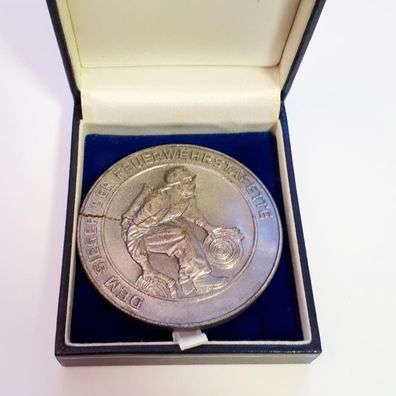 DDR Feuerwehr Medaille Dem Sieger der Feuerwehrstafette
