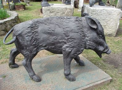 lebensgroßer Bronze Keiler / Wildschwein / Bronzefigur / Statue / Skulptur / Jagd