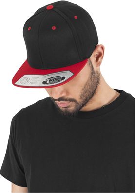 Flexfit Cap 110 Fitted Snapback Black/ Red