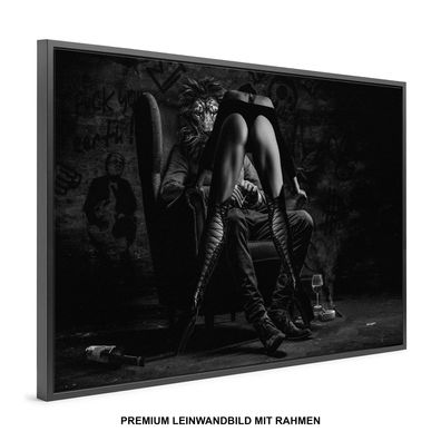erotisch Unbekleidete Frau vor dem Löwen vulgär Wandbild Leinwand-Bild mit Rahmen
