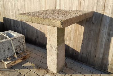 Tisch aus altem Granit, Granittisch, Gartentisch, Steintisch, Tisch für Garten