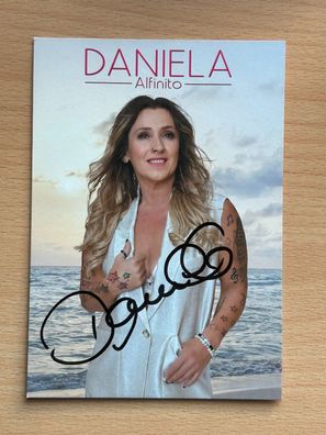 Daniela Alfinito Autogrammkarte original signiert #S595