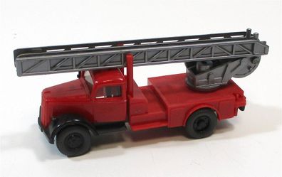 Wiking H0 1/87 Opel Blitz Feuerwehr Leiterwagen 2tlg Leiter