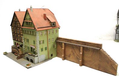 Fertigmodell N Kibri 7146 Häuser auf der Mauer Schwäbisch Hall (HN-1049g)