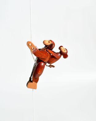 Holzspielzeug Kletterfigur Affe mit Jungem Höhe=6,5 (Kletterseil ca 45 cm)cm NEU