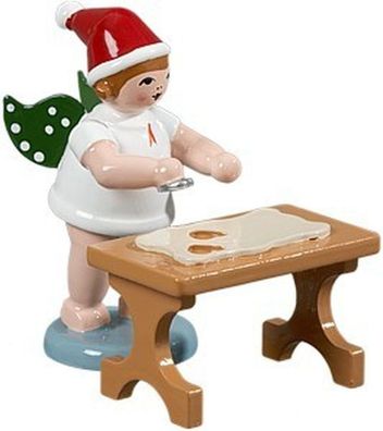 Holzfigur Bäckerengel mit Ausstechform am Tisch und Krone Höhe 6cm NEU Holzengel