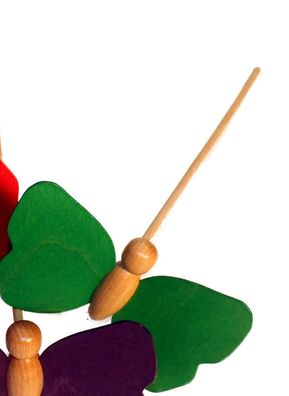 Holzspielzeug Holzschmetterling mit Stecker grün 9 x 7cm, Stab Länge 30cm NEU