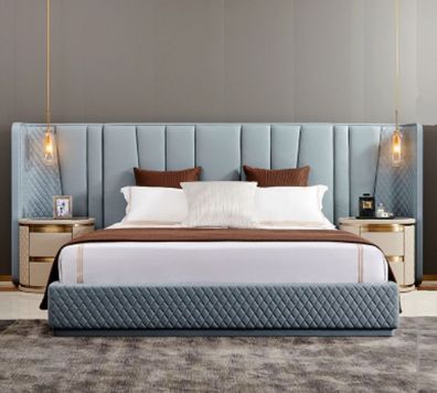 Großes Schlafzimmer Doppelbett Designer Betten Holzgestell Polsterbett