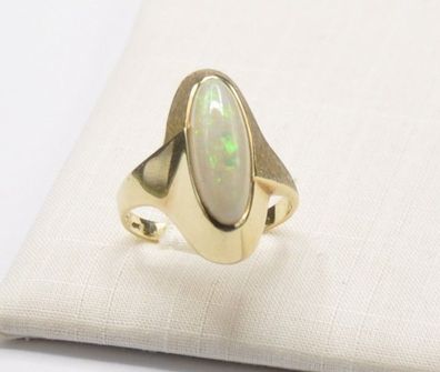 Voll Milch Opal Edelopal Solitär Schiffchen Ring 585 Gold Satiniert Vintage