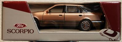 1985 Ford Scorpio 1:25 Rauchsilber Met. Chromfelgen Schabak 1500