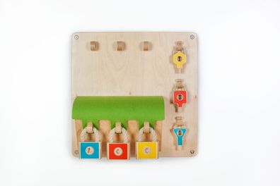 Holzspielzeug Schatzkiste mit Schatzkiste BxHxT 48,5x48,5x16cm NEU Spielbrett