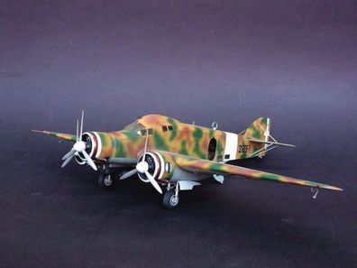 Trumpeter 1:48 2817 Savoia Marchetti SM-79 II Sparviero