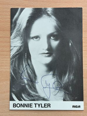 Bonnie Tyler Autogrammkarte original signiert #8029