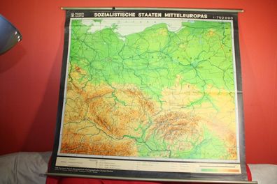 Rollkarte Schulwandkarte Haack , sozialistische Staaten Mitteleuropa, 150 x 135