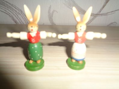 2 kleine Hasen -erzgebirgische Handarbeit , 6cm