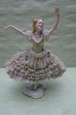 Tänzerin Ballerina Figur Frau Volkstedt Thüringen ca 28cm Spitzen-Tüll-Kleid