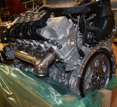 Mercedes SL 500er Motor SL500 113.963 NEU Engine 113963 R230 original