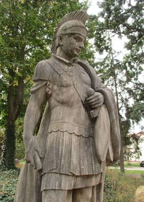 Statue / Römischer Krieger / Gartenfigur / Skulptur / Schlosspark / Römer/ Antik