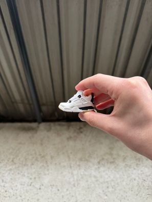 AJ4 SB Mini Sneaker Schlüsselanhänger Schuh 3D