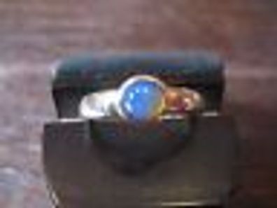 eleganter Ring Bandring 585er Gold Black Crystal Opal Traum in Blau