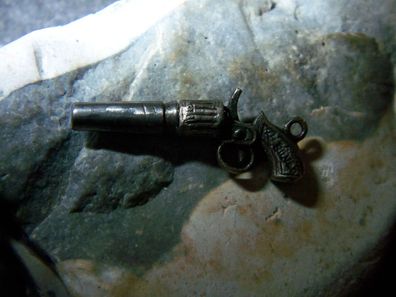antiker-Uhren-Schlüssel-Revolver-Pistole- Reiner Jugendstil-1880.-1900