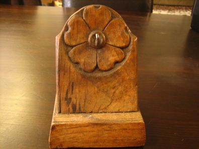 seltener Uhrenständer um 1900 mit geschnitzter Blume Blüte schönes schweres Holz
