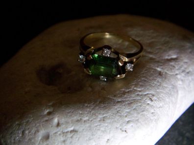 Herrlicher grüner Turmalin Brilliant Ring 585er Gold