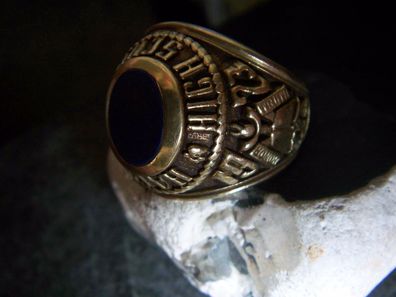 USA Highschool Ehrenring Ring 585er Gold Lapislazuli 1973 ultra schwer