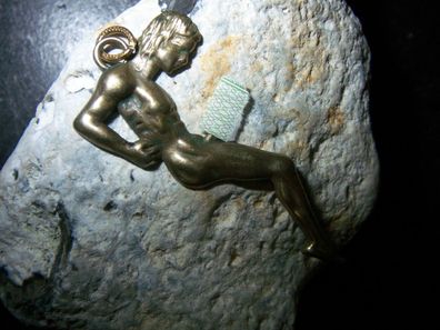 Toll Ausgearbeiteter Erotischer Anhänger aus Bronze aus den 70-90 Jahren