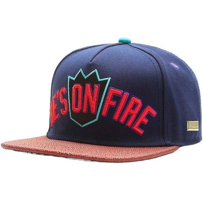 HE´S ON FIRE Mister Tee Caps & Kappen - Gaming Snapback Cap mit 3D On Fire Logo
