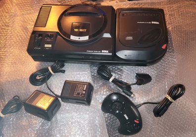 Sega MegaCD 2 mit Sega Mega Drive 1 und Zubehör