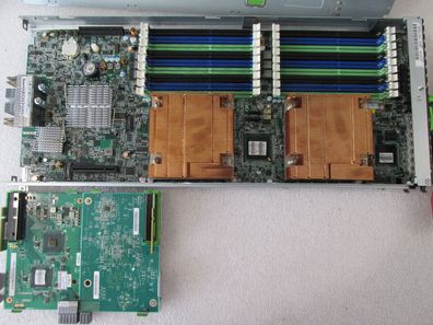 Fujitsu Blade Server BX924 S2, 2x X5675 3.06 GHZ, ohne RAM s. Foto.