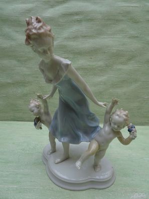 Metzler Ortloff Porzellanfigur Mutter mit Kindern weiß-blau ca 26,5cm