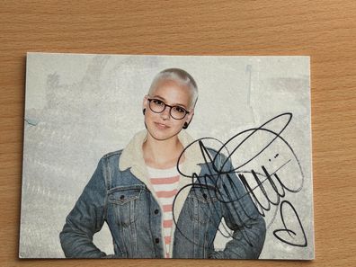 Stephanie Heinzmann Autogrammkarte original signiert #S1262