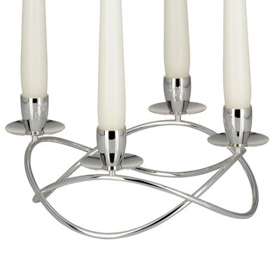 4 flammiger versilberter Kerzenleuchter 10.8 cm hoch