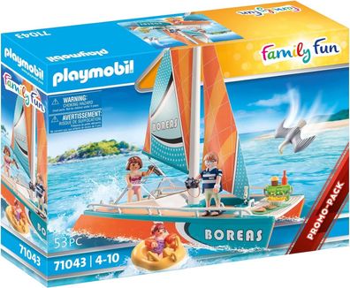 Playmobil Family Fun 71043 Katamaran, schwimmfähig, ab 4 Jahren Spielzeug Kinder