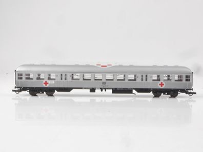 Roco H0 aus 44022 Personenwagen Sanitätszug "DRK" 2. Klasse 52 002-2 DB / NEM