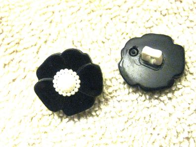1 Kunststoff Kinderknopf Blume schwarz weiß 17x8mm Öse 3mm Nr 41
