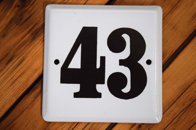 Hausnummer 43 Emailleschild Alt Schwarz Weiß Antik Emaille  11,5 x 11,5cm