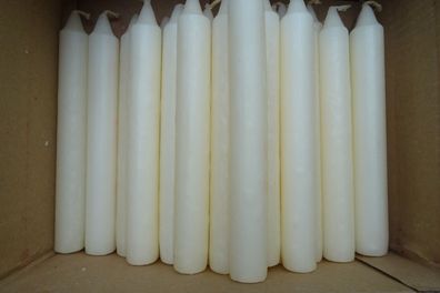 24 Tafel- Spitz- Leuchterkerzen creme-weiß ca 17 x 2cm hellgelb